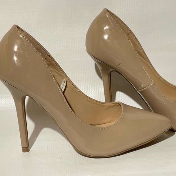 Wild Diva Taupe Patent Heels - Picture 6 of 13